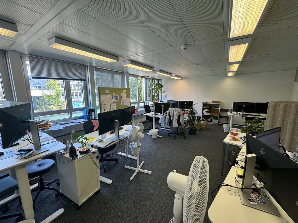Zentrale Büro- und Gewerbefläche mit Blick auf die Aare – Foto 22 von 26