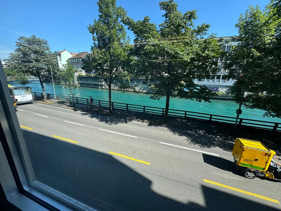 Zentrale Büro- und Gewerbefläche mit Blick auf die Aare – Foto 13 von 26