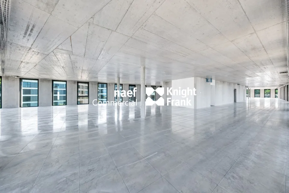 Bureaux à louer de 772 m2 divisible