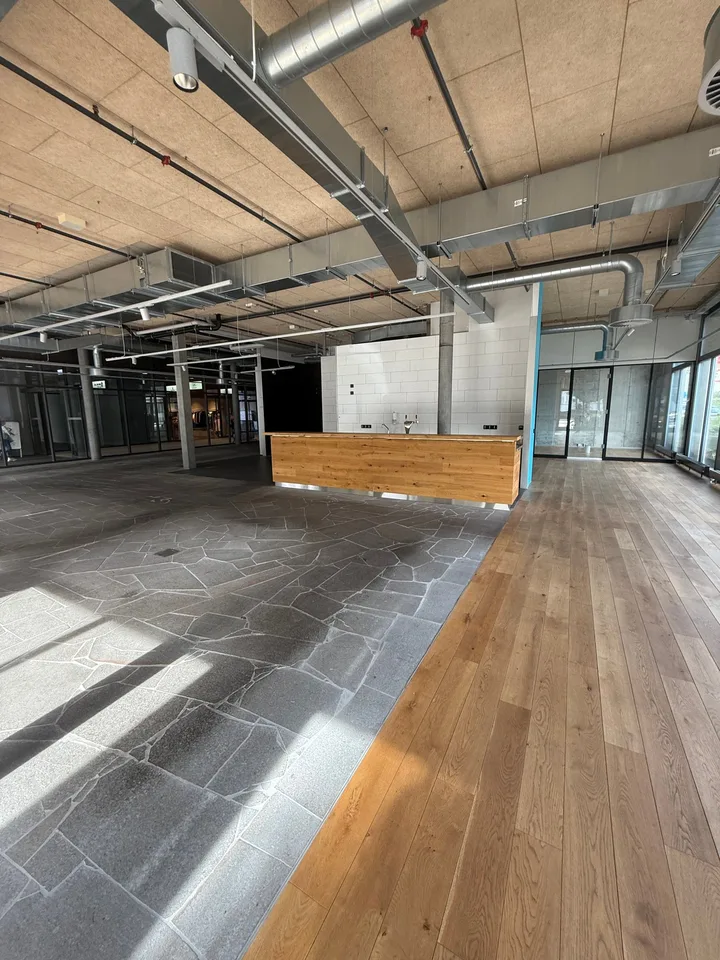 Ristorante / Caffè / Attività gastronomica – foto 11 di 12