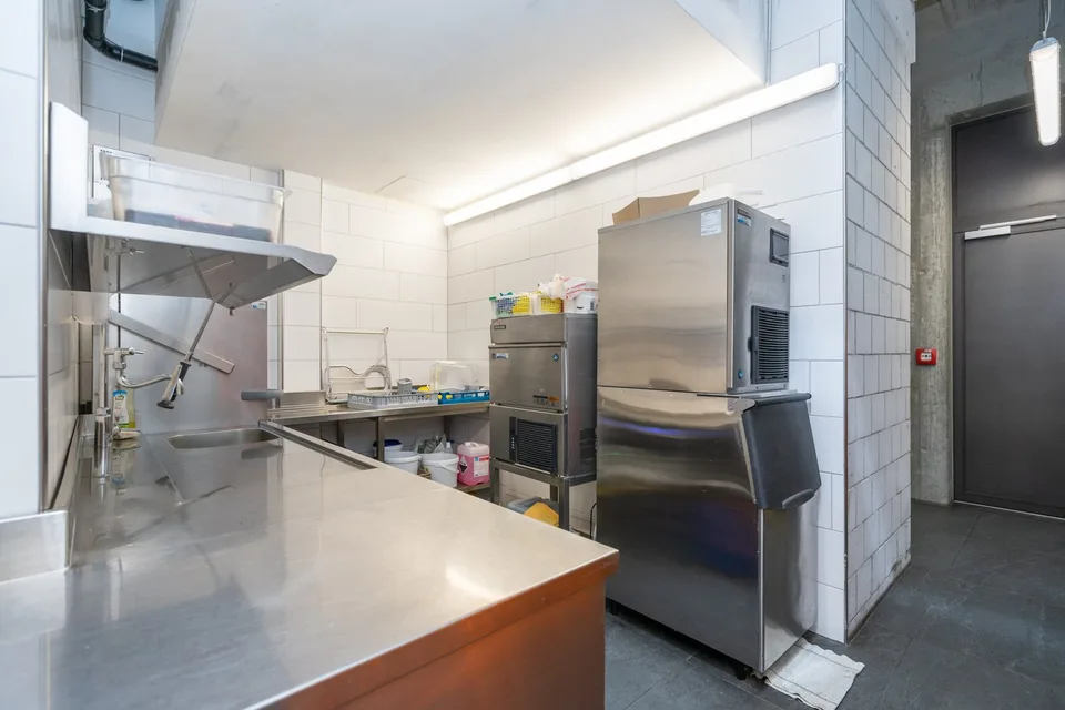 Ristorante / Caffè / Attività gastronomica – foto 10 di 12