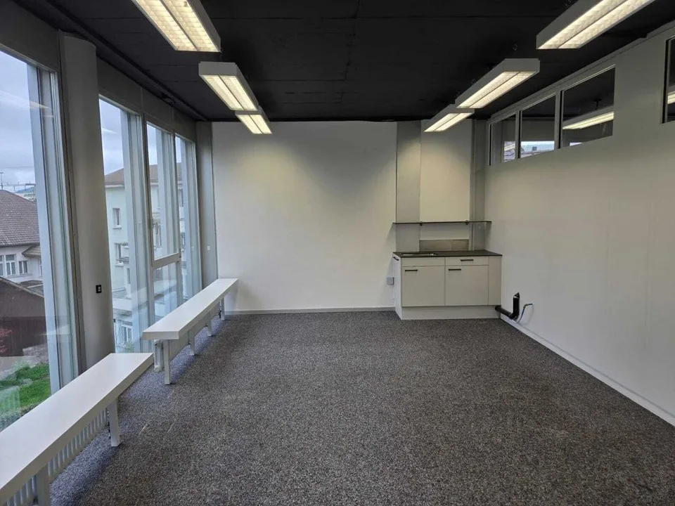 Spazi per uffici alla periferia della città vecchia di Olten