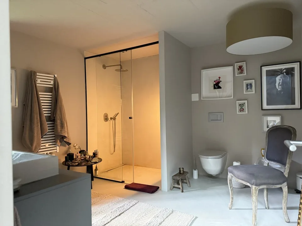 Freistehendes EFH mit Atelier im Bauhausstil - Rarität