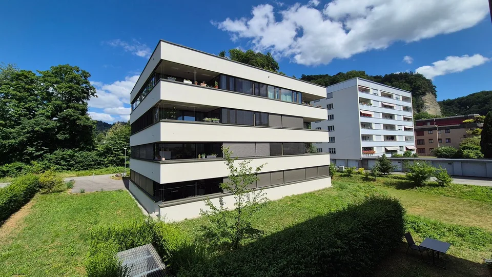 Grosszügige Wohnung in der Überbauung "Strandweg"