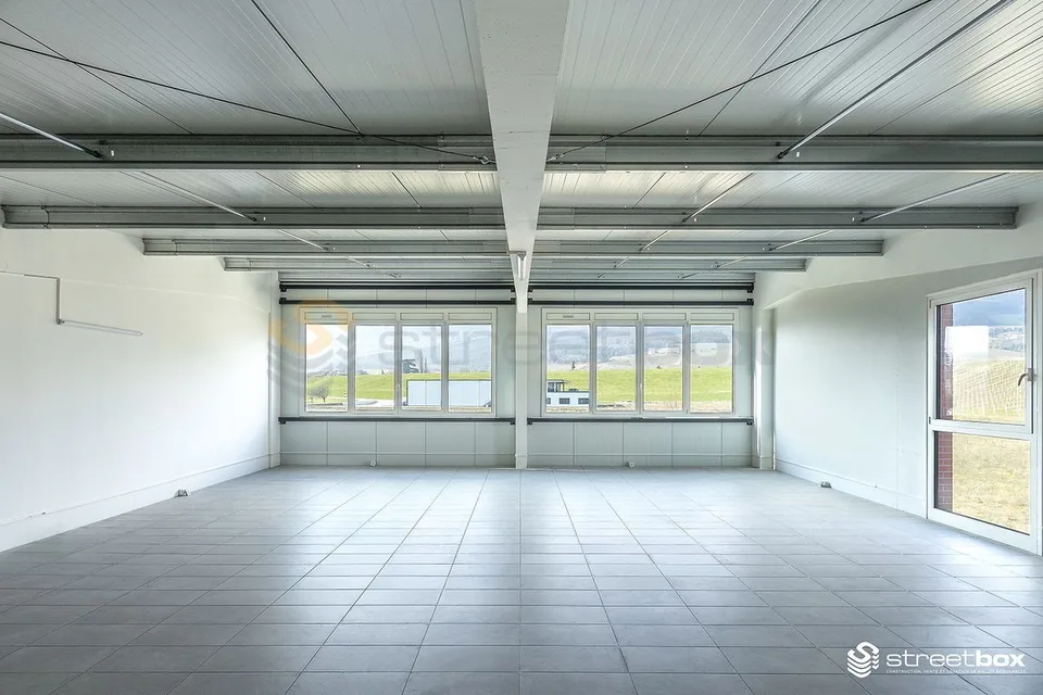 Doppel-Streetbox von 230m2, sehr gut gelegen! Box n33 und 34