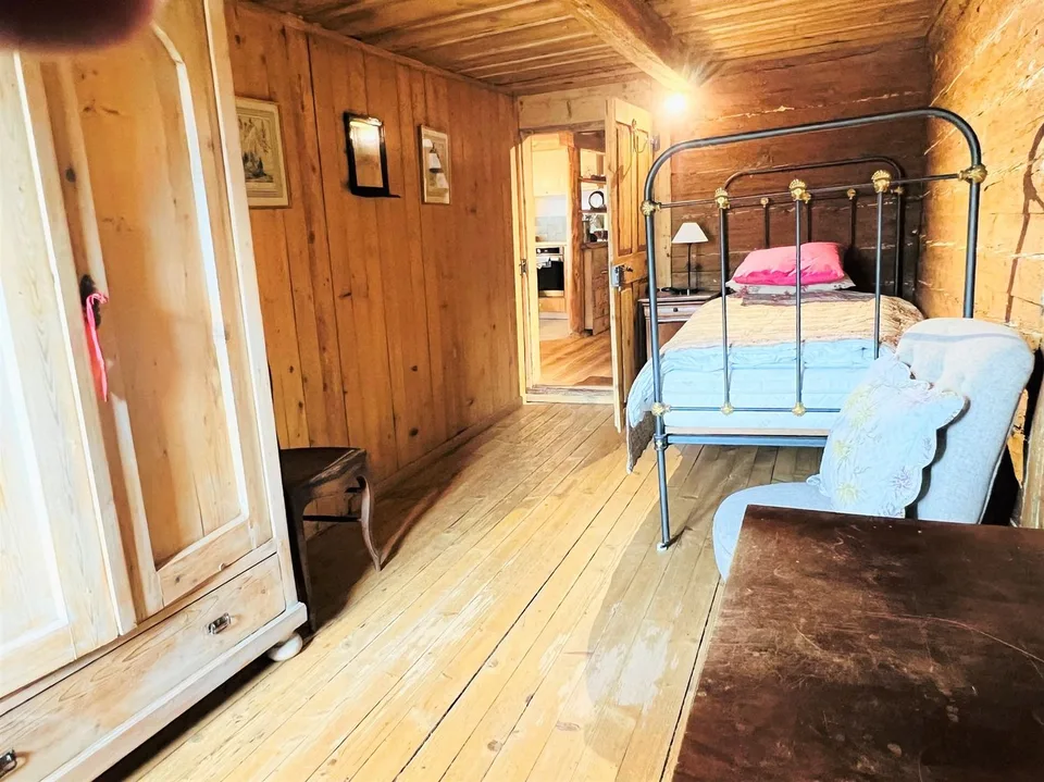 Casa con molto charme di 6,5 camere ristrutturata - Spaziosa e luminosa - Posizione tranquilla – foto 7 di 16