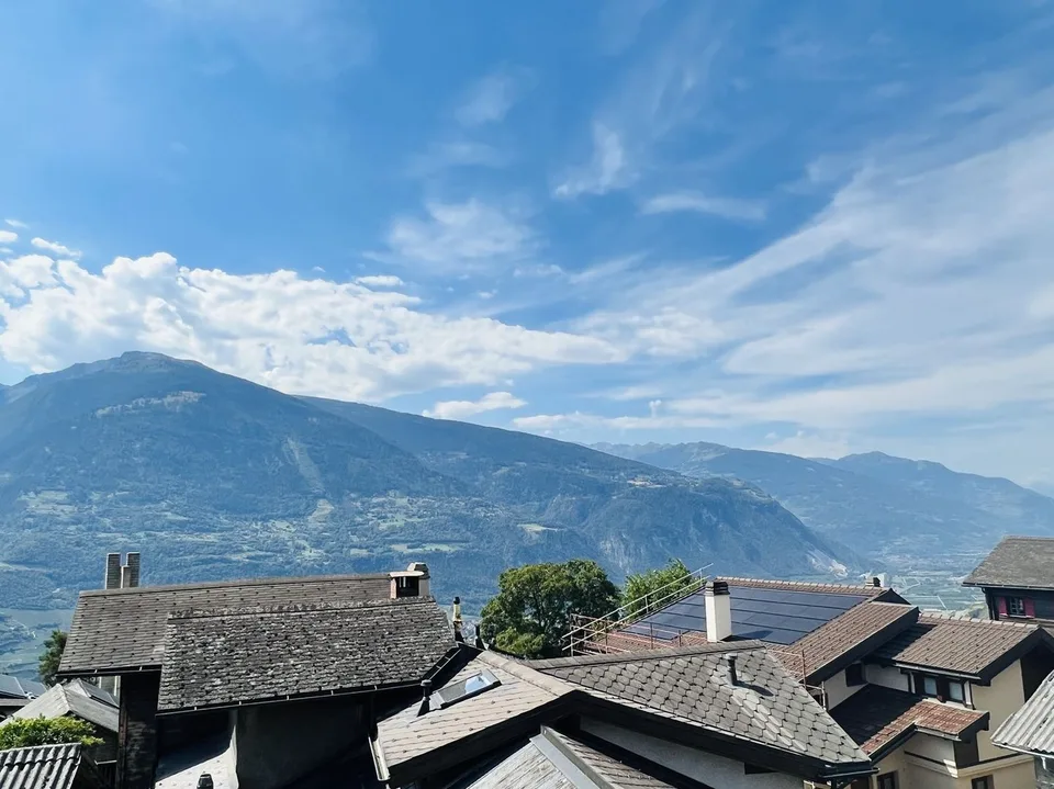 Casa con molto charme di 6,5 camere ristrutturata - Spaziosa e luminosa - Posizione tranquilla – foto 15 di 16