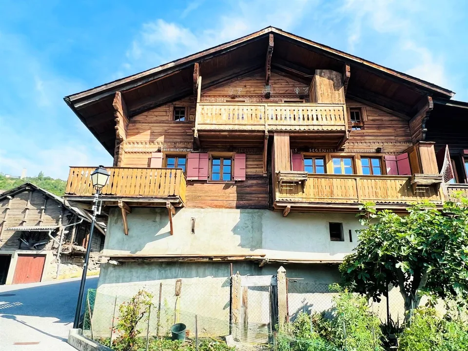 Casa con molto charme di 6,5 camere ristrutturata - Spaziosa e luminosa - Posizione tranquilla – foto 16 di 16