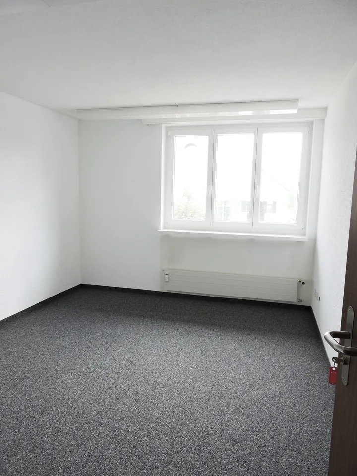 Stanza singola n. 3 Tramstrasse 21 come ufficio, studio, atelier etc.