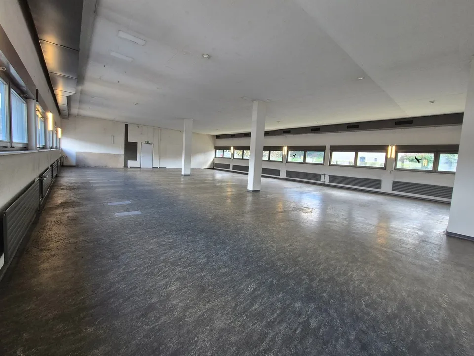 Ampio spazio commerciale in posizione centrale – a Schönenwerd