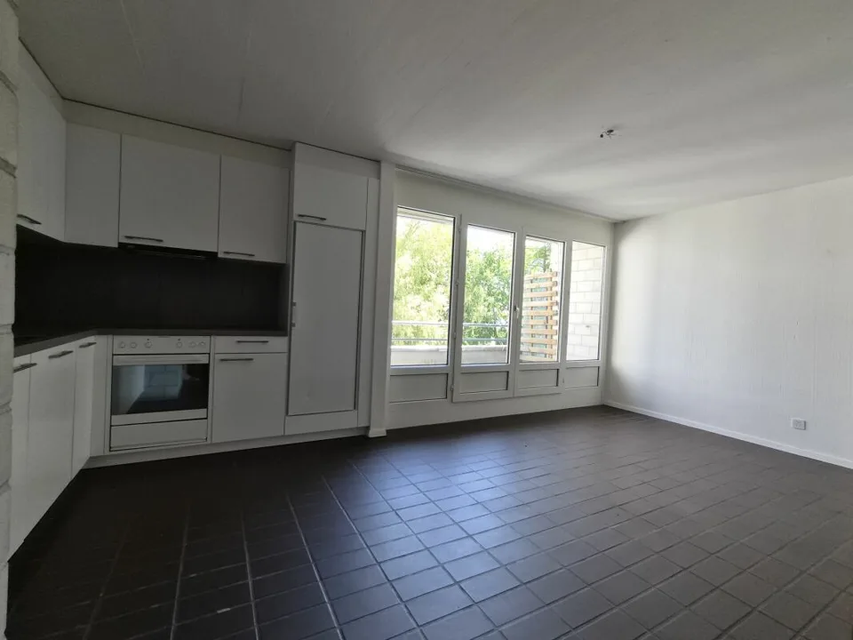 Vier-Zimmer-Wohnung im ersten Stock