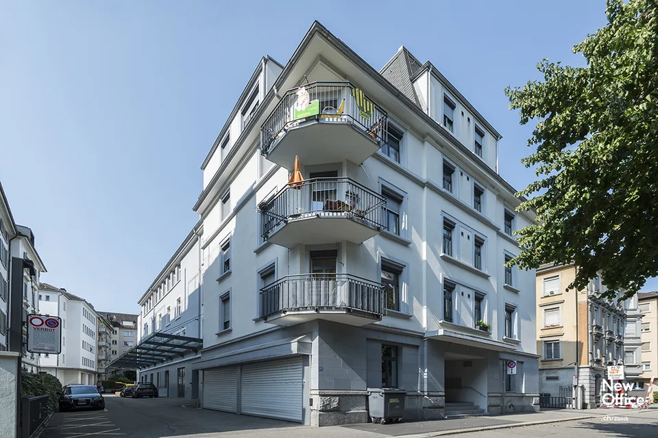 Bequeme Parkplätze in der Nähe vom Bahnhof Wiedikon