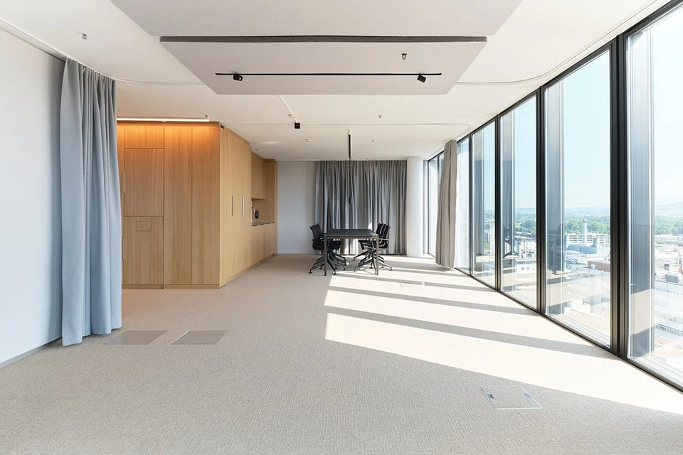 Messeturm Basel - Aménagement premium au 29e étage