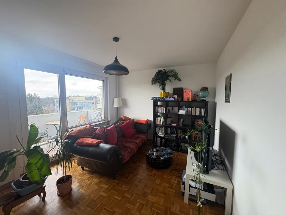 Appartamento con 3.5 locali e balcone