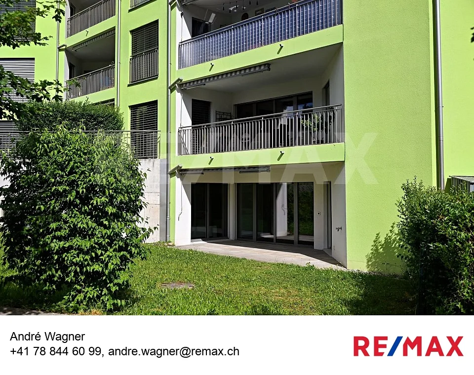 Appartamento moderno 2.5 locali con giardino