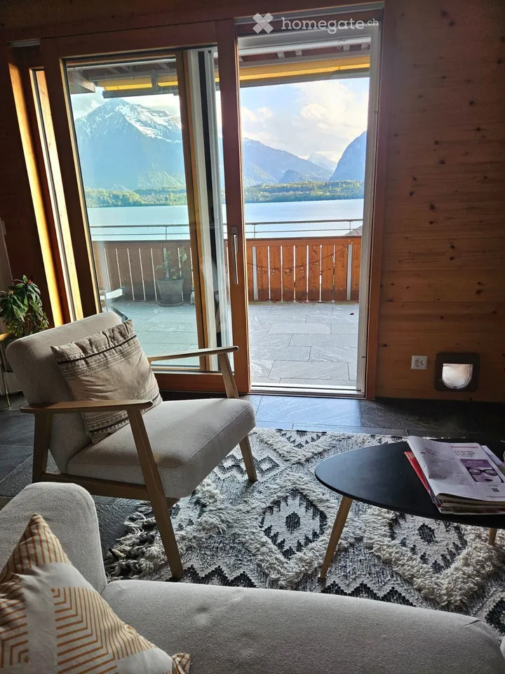 Traumhafte 3.5-Zimmer-Wohnung mit Seeblick in Oberhofen