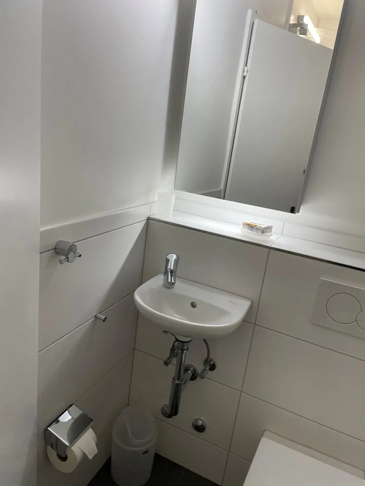 Top-Etage-Zweizimmerwohnung in der Nähe des Schüztenmatt-Parks – Foto 9 von 11