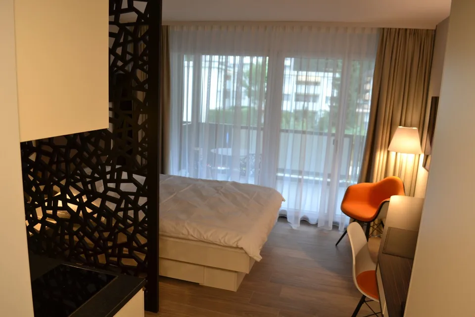 Appartements d'affaires complètement meublés à louer à Stansstad