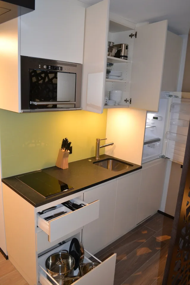 Appartements d'affaires complètement meublés à louer à Stansstad