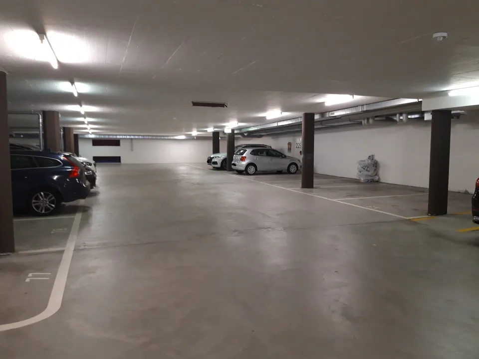 Motorradparkplatz in Zürich Seebach
