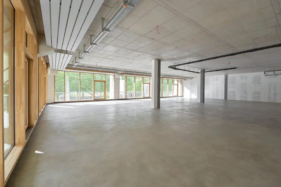 Office space in Main Campus HQ – approx. 300 m² on the 1st floor – photo 9 of 9