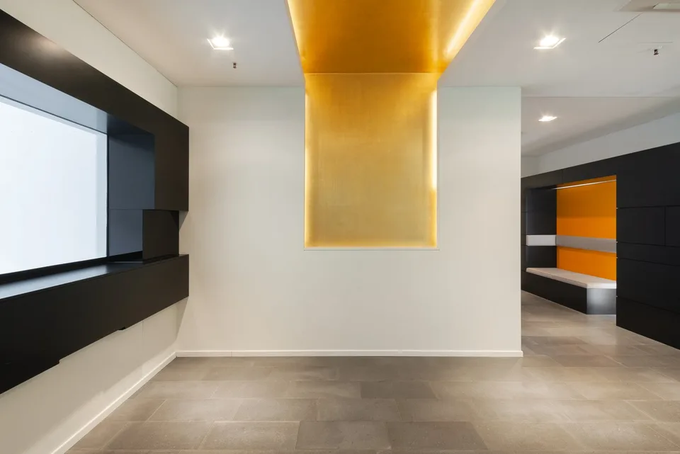 LUGANO NORD/MANNO - GRAND ET LUMINEUX BUREAU DE 233 M² À LOUER (REF. 110)