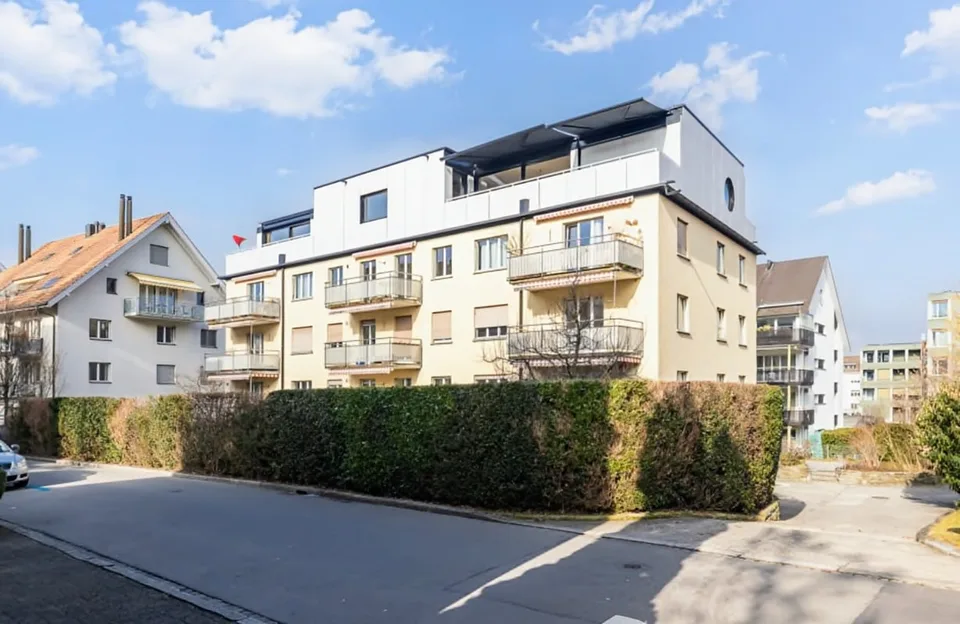 Helle 4-Zimmerwohnung an zentraler Lage in Zürich