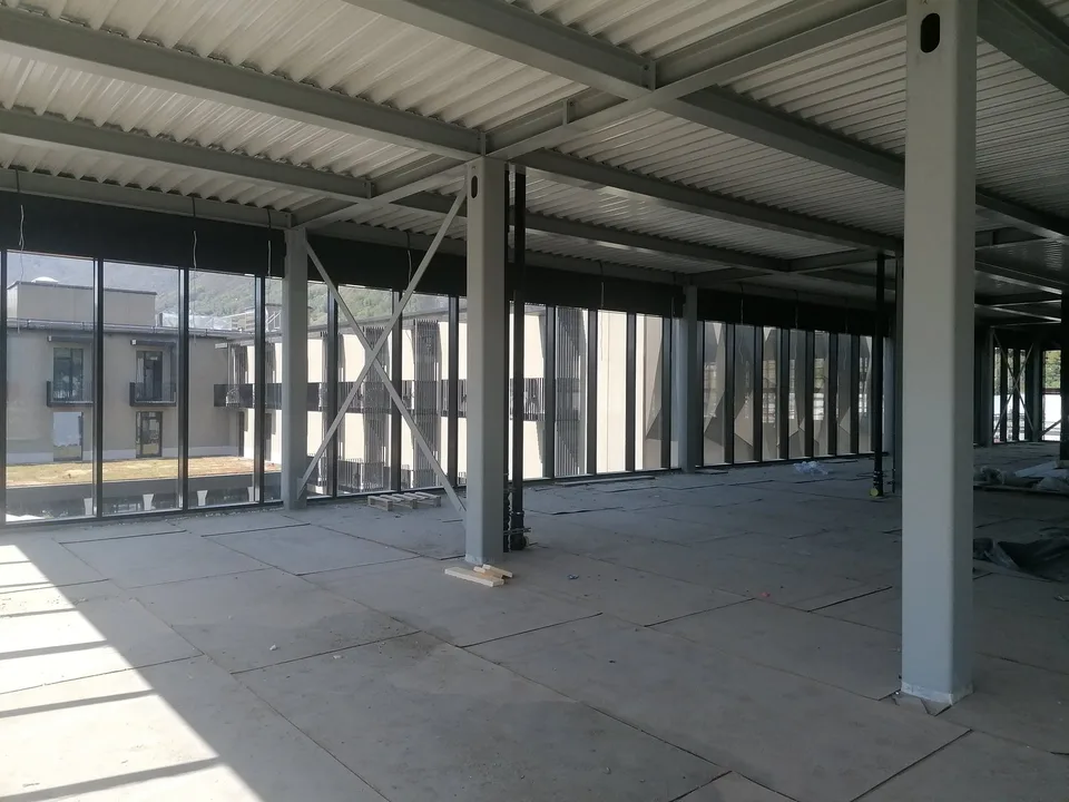 Büro/Labor in Riazzino-Locarno 560 m²