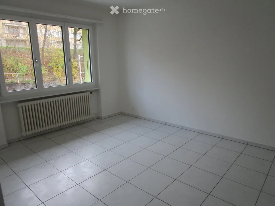 sonnige 3 Zimmer Wohnng zu vermieten