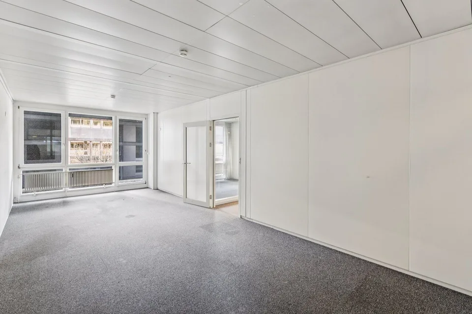 Ici commence votre entreprise - espace de bureau aménagé dans un emplacement idéal – photo 11 sur 11