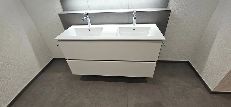 Moderne 4.5 Zimmer-Wohnung 2. Stock an ruhiger Lage -Erstvermietung – Foto 32 von 33