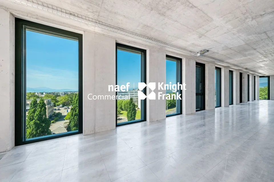 Dachterrasse von 219 m2 mit Terrasse und Blick auf den See
