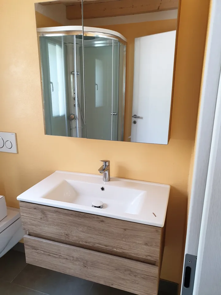 Modernes 4.5-Zimmer-Apartment in Semione mit Panoramablick – Foto 9 von 16