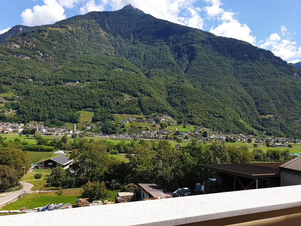 Modernes 4.5-Zimmer-Apartment in Semione mit Panoramablick – Foto 13 von 16