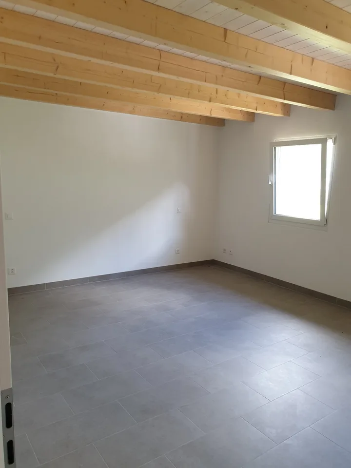 Modernes 4.5-Zimmer-Apartment in Semione mit Panoramablick – Foto 10 von 16