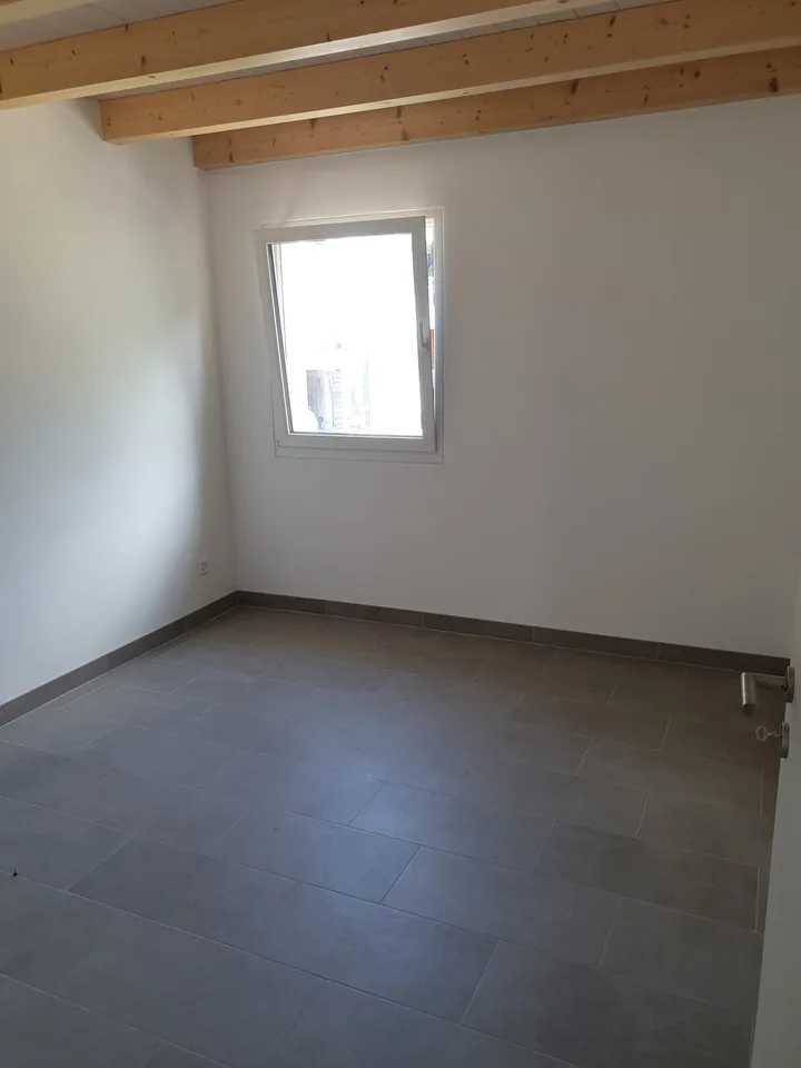 Modernes 4.5-Zimmer-Apartment in Semione mit Panoramablick – Foto 11 von 16