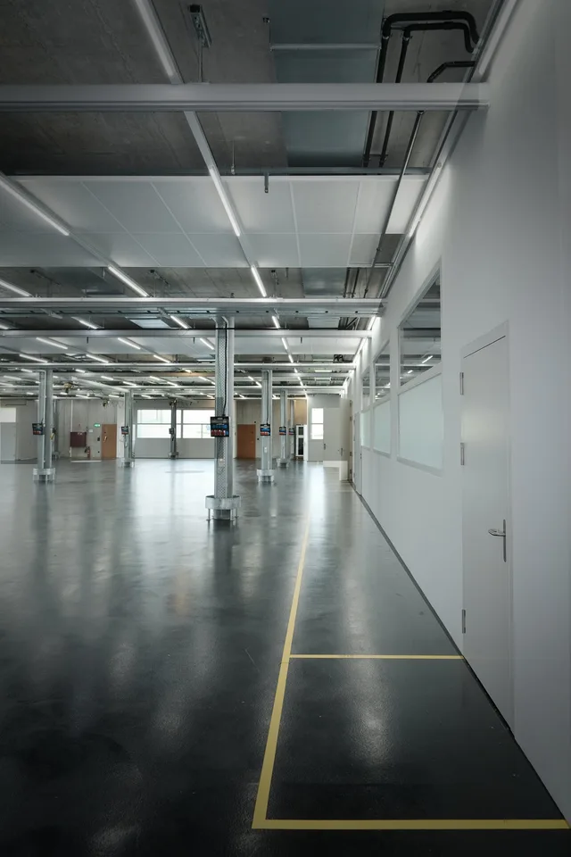 Moderne Produktionsflächen mit vielseitigen Nutzungsmöglichkeiten in Risch-Rotkreuz – Foto 8 von 13