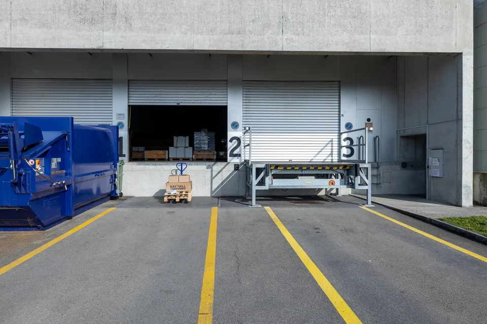 Moderne Produktionsflächen mit vielseitigen Nutzungsmöglichkeiten in Risch-Rotkreuz – Foto 10 von 13