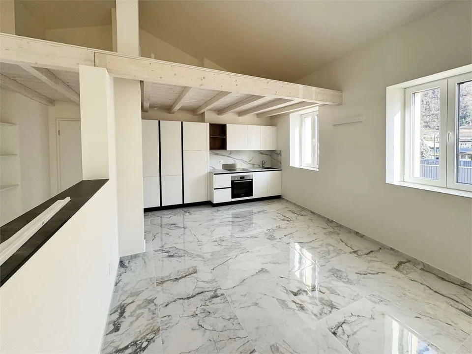 Vendesi Palazzina completamente ristrutturata rendimento 4.85% - DR1