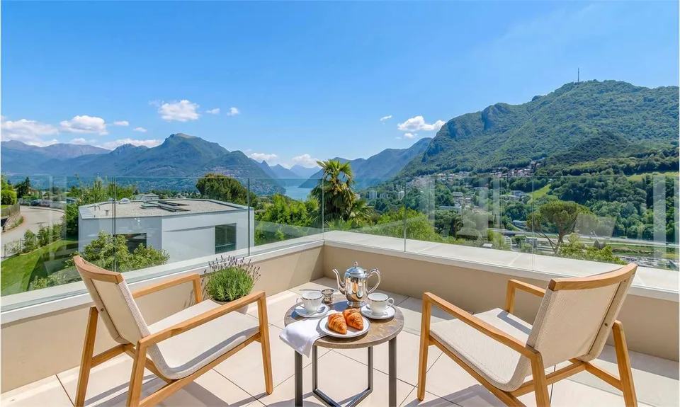 Villa moderne prestigieuse avec spa et vue panoramique sur le lac de Lugano
