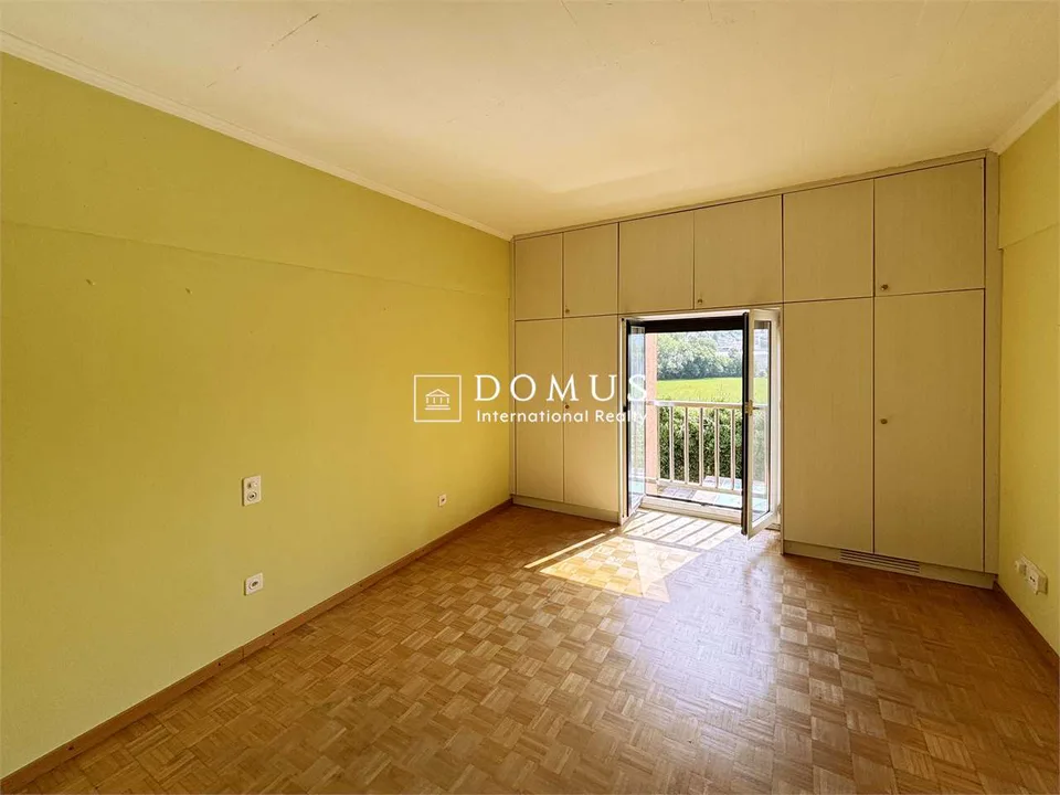 Villa mit Pool, zu renovieren, mit großem Potenzial – Foto 10 von 13