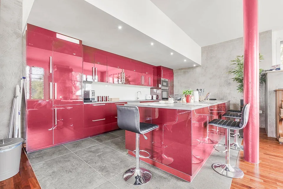 FLEXIBILITY MIRACLE WITH MORE THAN 500 M² OF USABLE SPACE – photo 7 of 9
