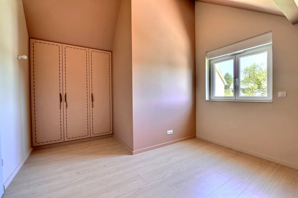 Einfamilienhaus in Buschwiller. 179 m², 6 Zimmer, 4 Schlafzimmer. – Foto 25 von 26
