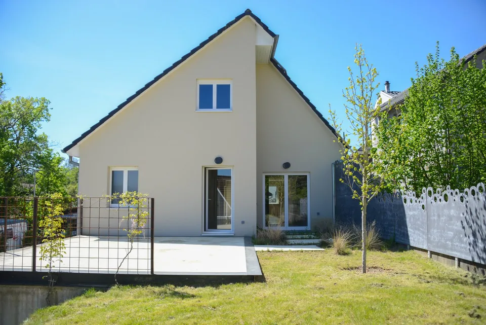 Einfamilienhaus in Buschwiller. 179 m², 6 Zimmer, 4 Schlafzimmer.