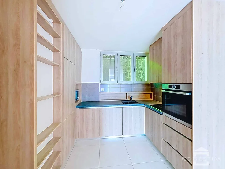 Wohnung mit 3.5 Zimmern und schöner Aussicht auf den See – Foto 7 von 13