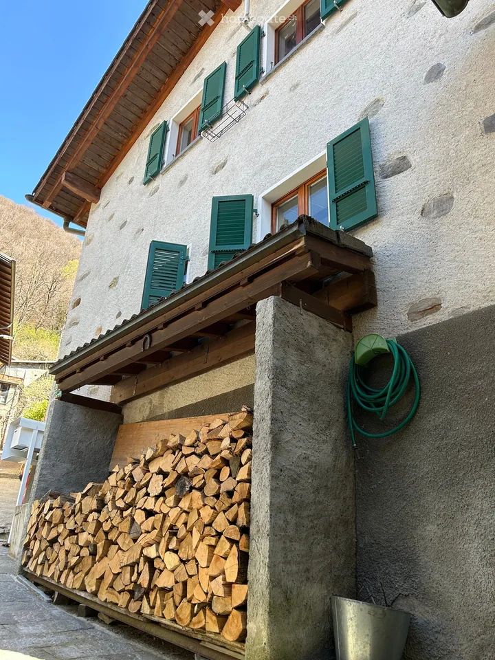 Casa di 110mq a Medeglia con