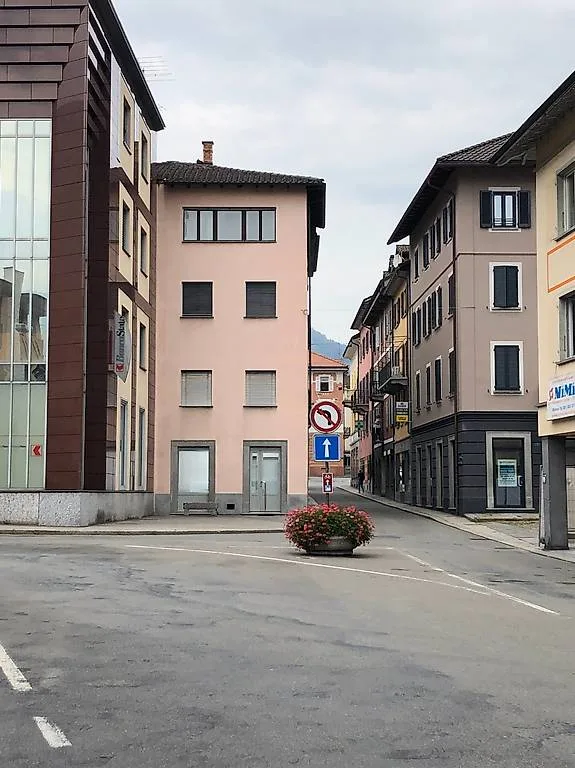 Biasca - Stabile a reddito in zona centralissima