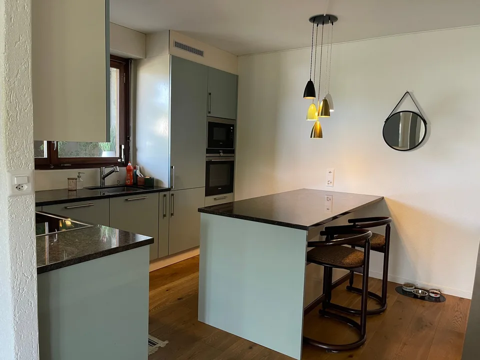 3.5-Zimmer-Eigentumswohnung mit Studio, grosszügigen Terrassen und idealer Lage. – Foto 9 von 26
