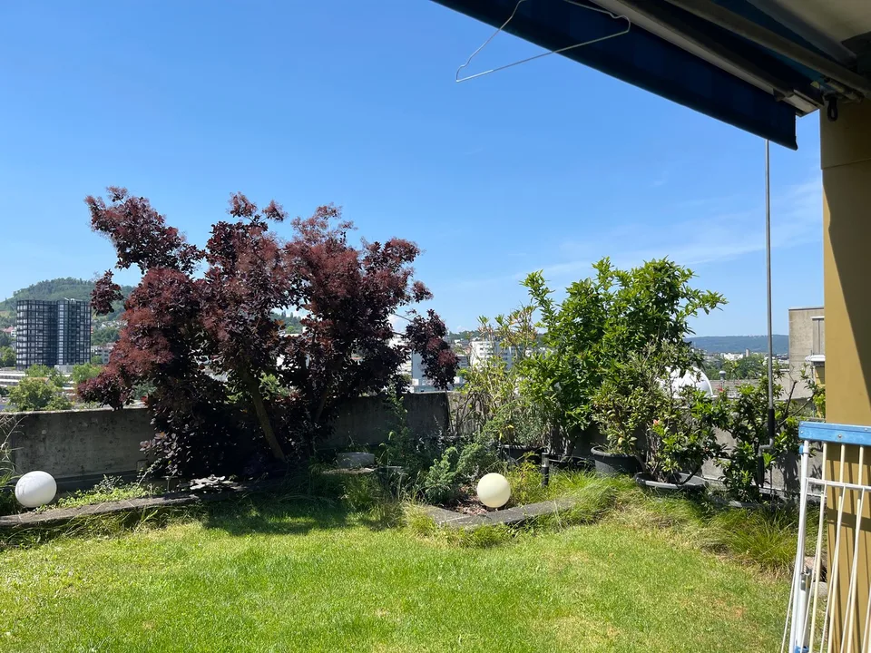 3.5-Zimmer-Eigentumswohnung mit Studio, grosszügigen Terrassen und idealer Lage. – Foto 15 von 26