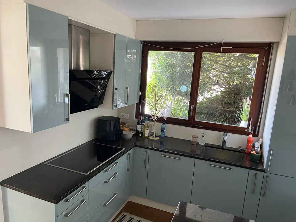 3.5-Zimmer-Eigentumswohnung mit Studio, grosszügigen Terrassen und idealer Lage. – Foto 7 von 26